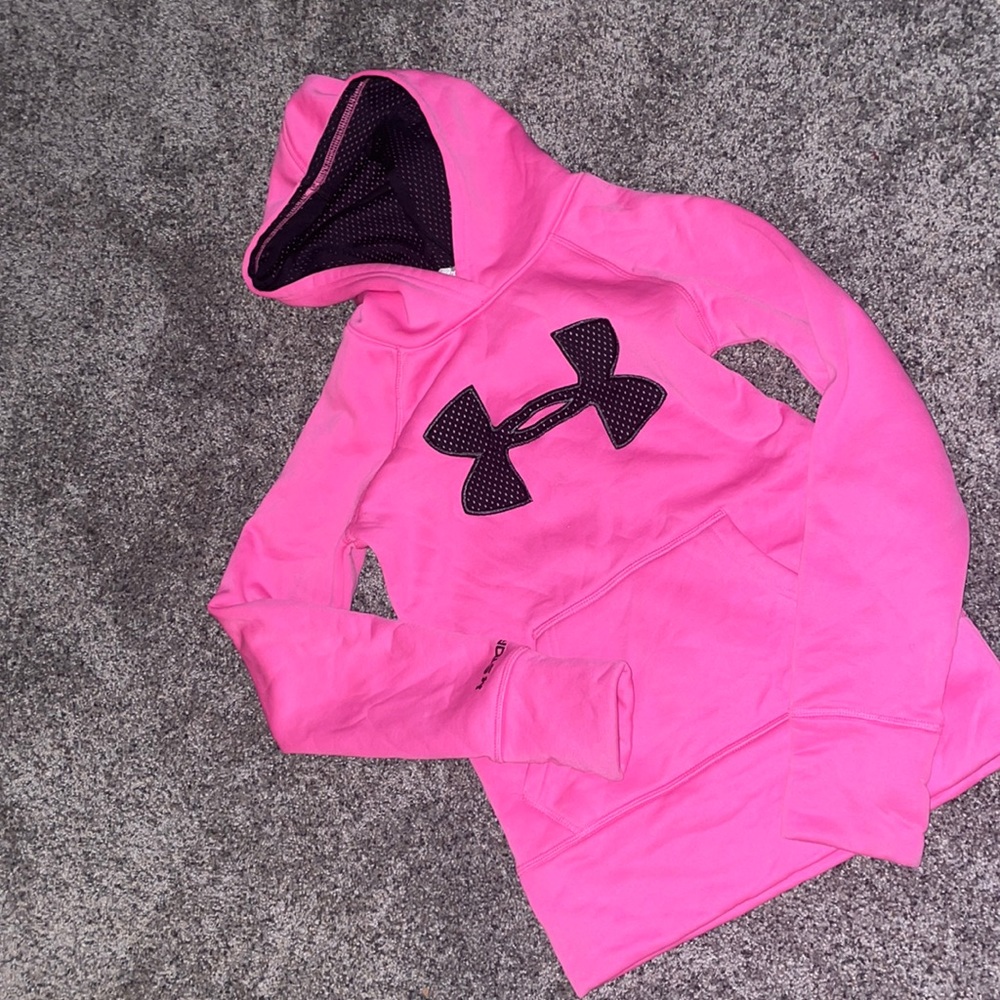 Girl under armour hoodie